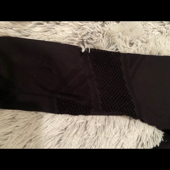 Fabletics Mosaic High-Waisted 7/8 Size XS - Picture 6 of 9